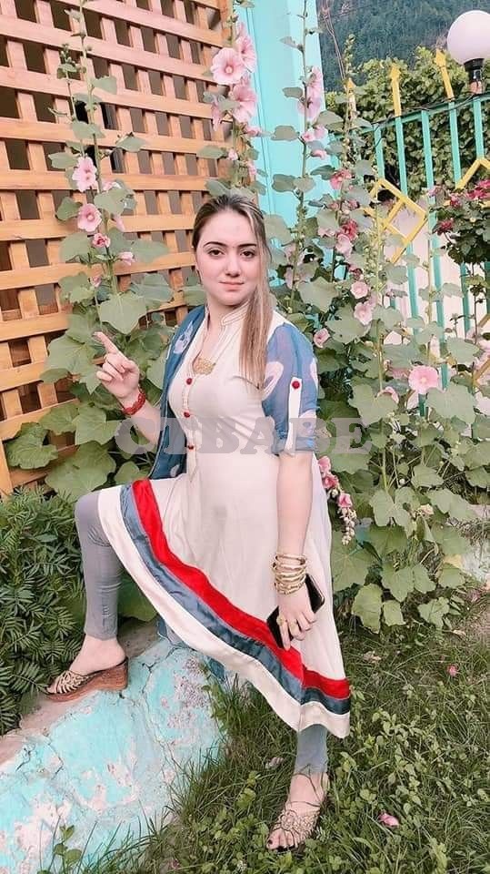 hot-blooded 27-year-old Chandigarh call girl Shreya here